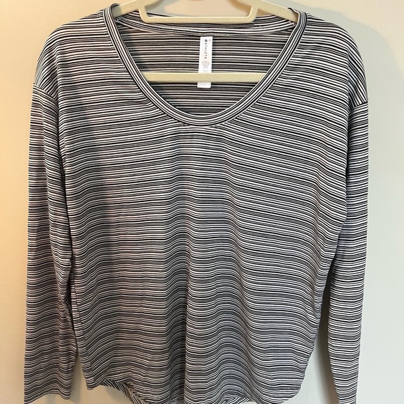 Athleta Cloudlight Stratus Striped top - Picture 1 of 5